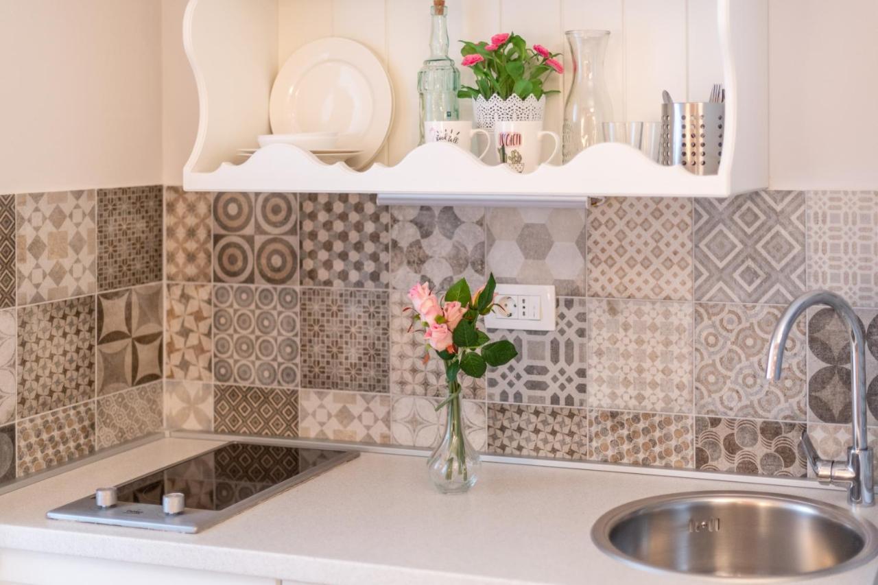 Old City Romantic Studios 4 With Free Private Parking Πούλα Εξωτερικό φωτογραφία