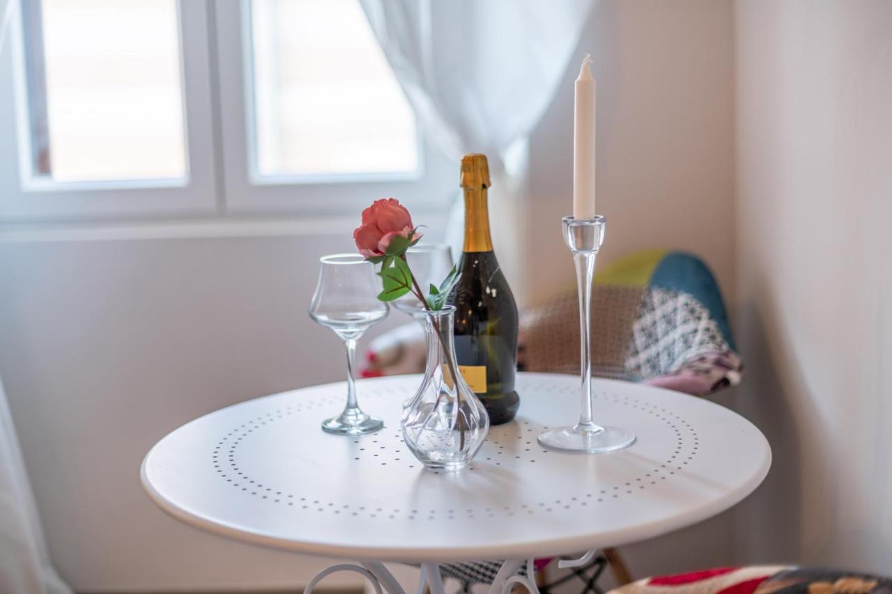 Old City Romantic Studios 4 With Free Private Parking Πούλα Εξωτερικό φωτογραφία