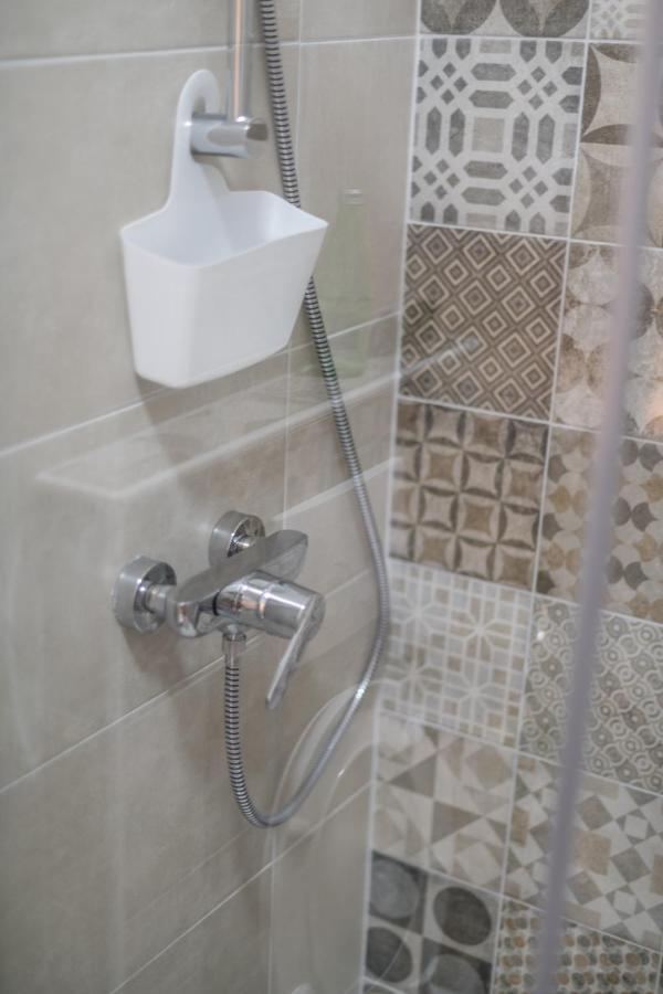 Old City Romantic Studios 4 With Free Private Parking Πούλα Εξωτερικό φωτογραφία
